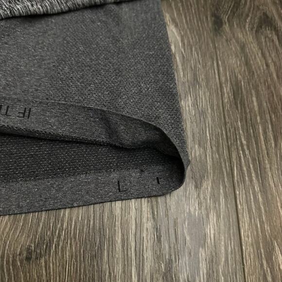 Lululemon Metal Vent Tech Long Sleeve Henley size Large - Picture 3 of 10